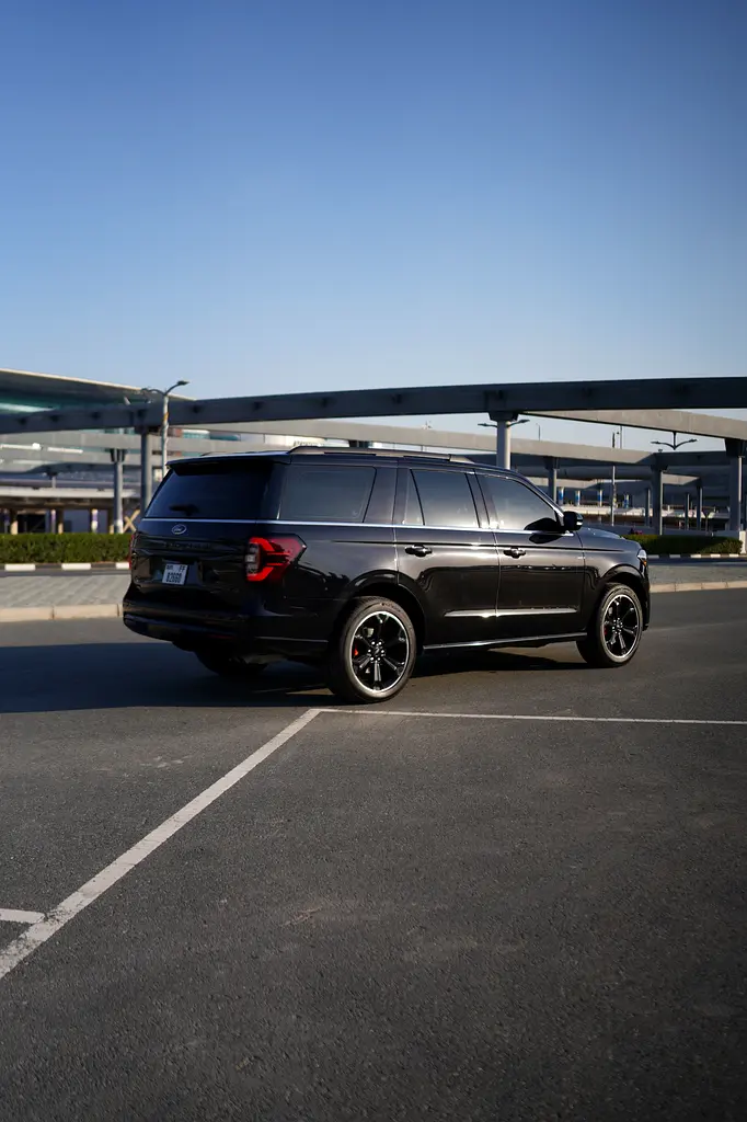 FORD Expedition Limited 2022 - photo 4 - Import Émirats | International Cars