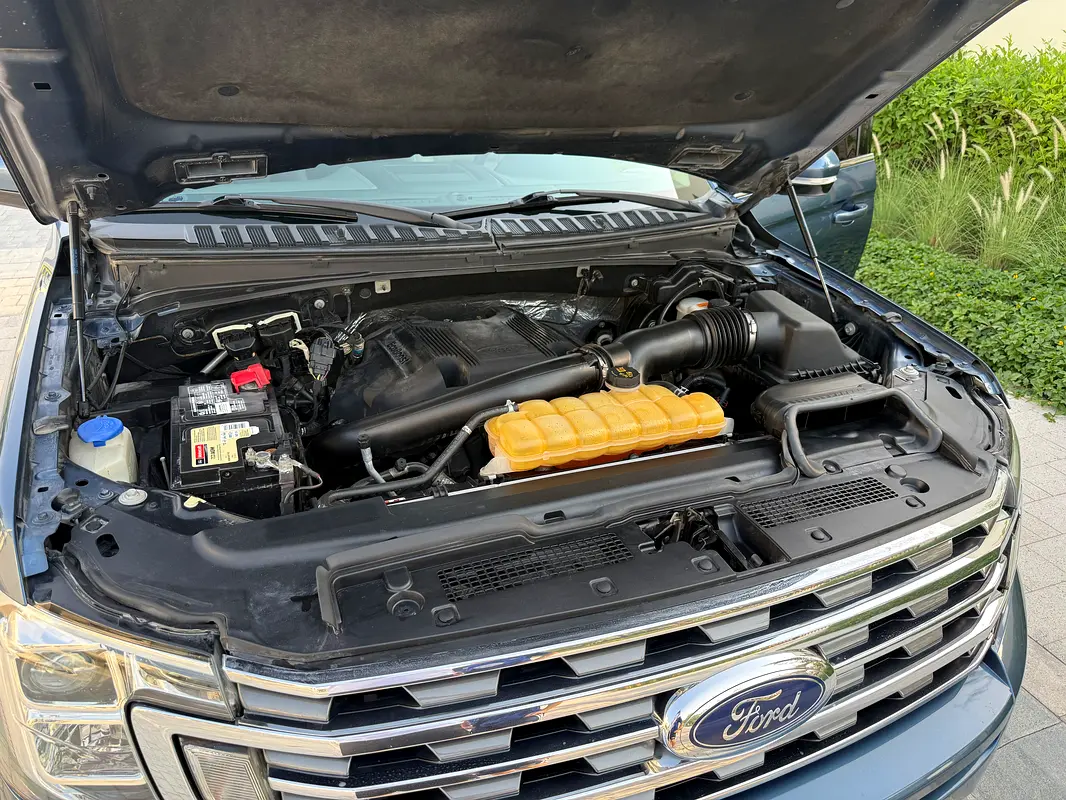 FORD Expedition XLT 2018 - photo 4 - Import Émirats | International Cars