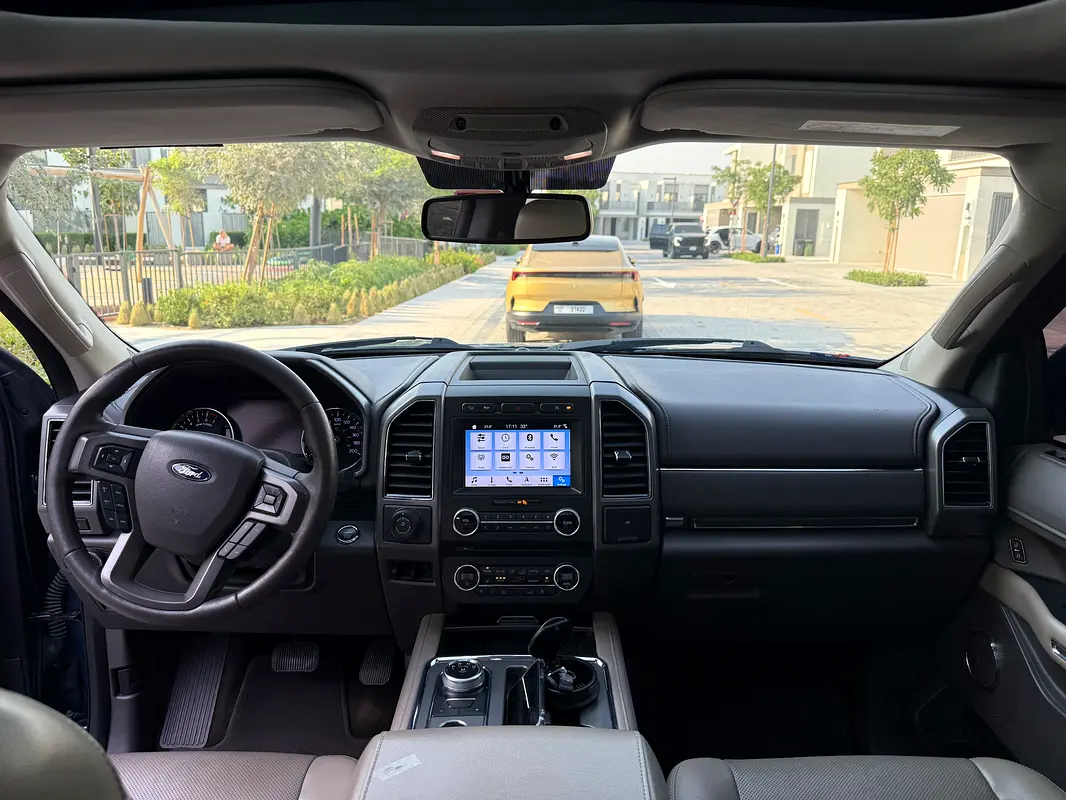 FORD Expedition XLT 2018 - photo 11 - Import Émirats | International Cars