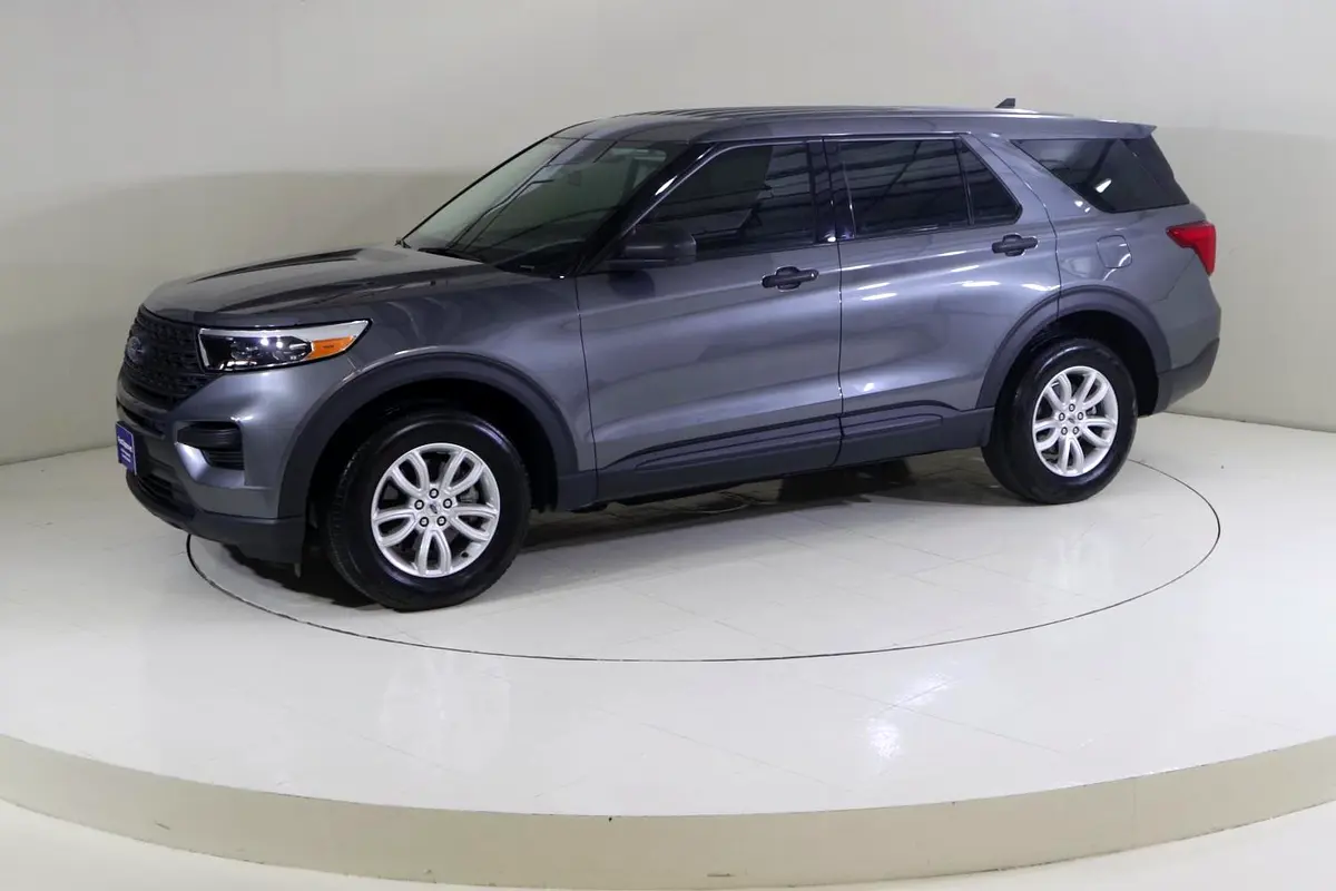 FORD Explorer Base 2023 - photo 2 - Import Émirats | International Cars