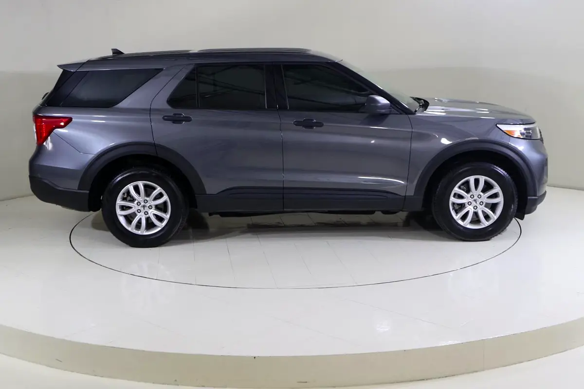 FORD Explorer Base 2023 - photo 3 - Import Émirats | International Cars