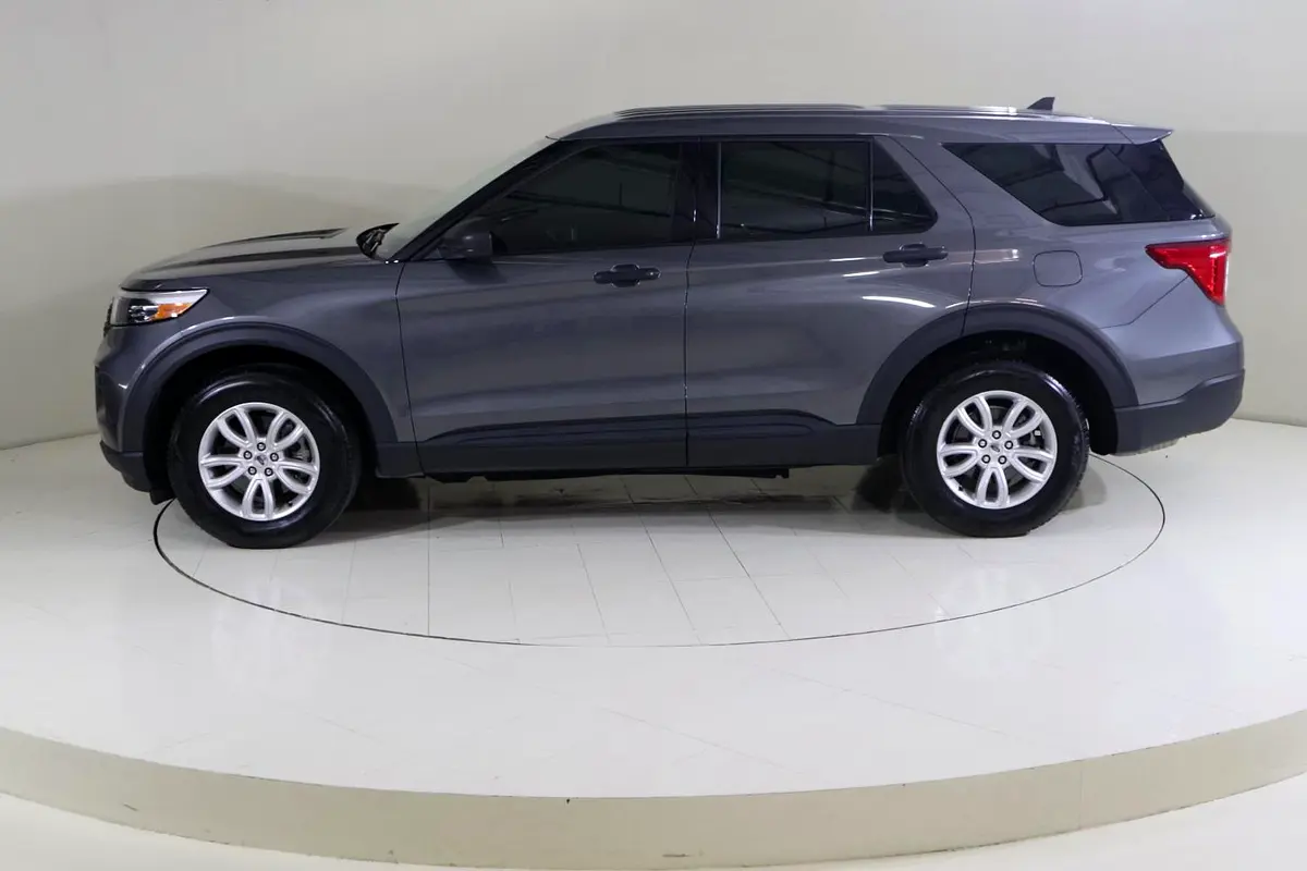 FORD Explorer Base 2023 - photo 4 - Import Émirats | International Cars