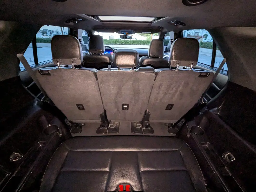 FORD Explorer ST 2021 - photo 12 - Import Émirats | International Cars