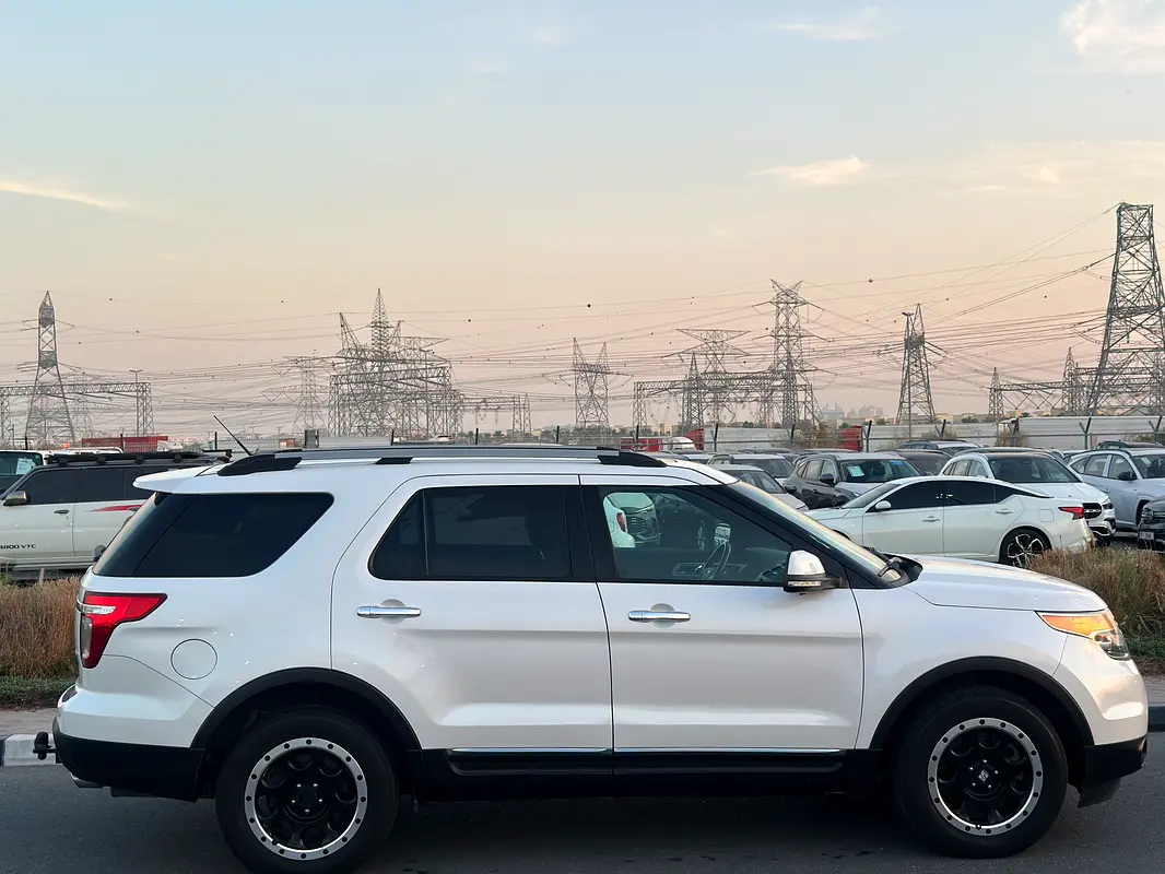 FORD Explorer Limited 2014 - photo 10 - Import Émirats | International Cars