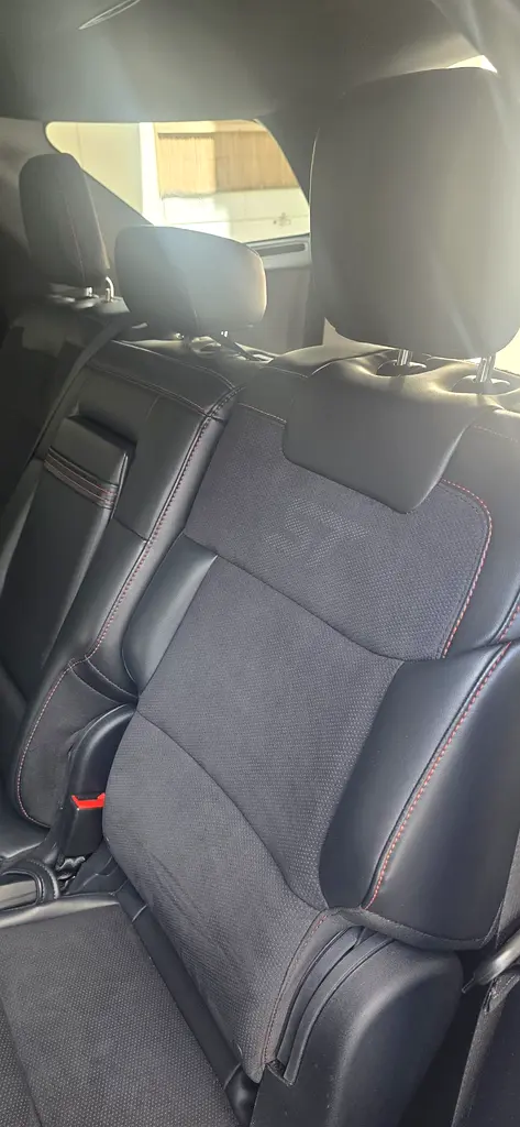 FORD Explorer ST 2025 - photo 12 - Import Émirats | International Cars