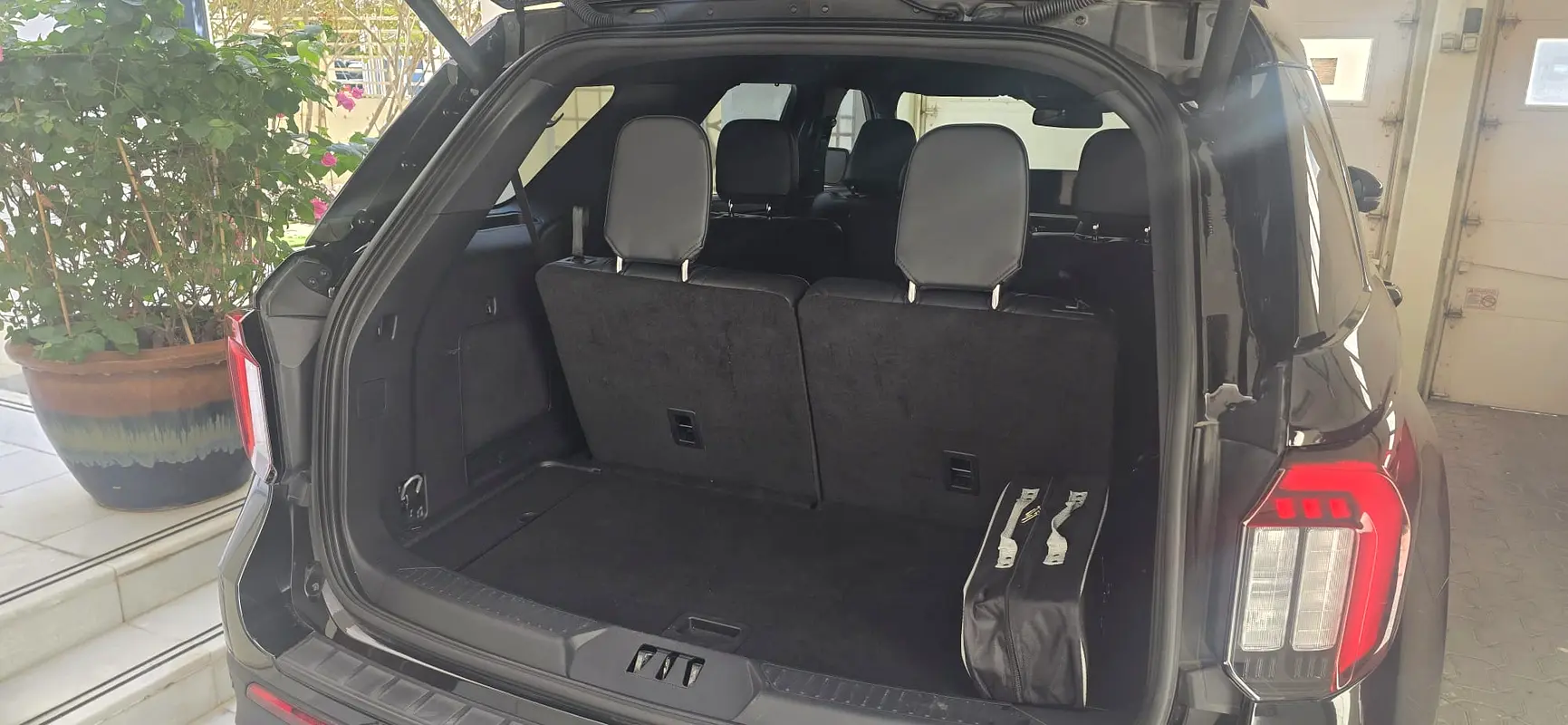 FORD Explorer ST 2025 - photo 6 - Import Émirats | International Cars