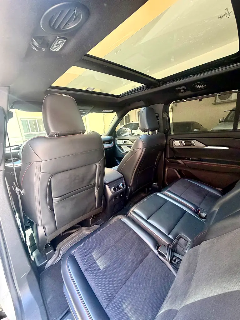 FORD Explorer ST 2025 - photo 2 - Import Émirats | International Cars