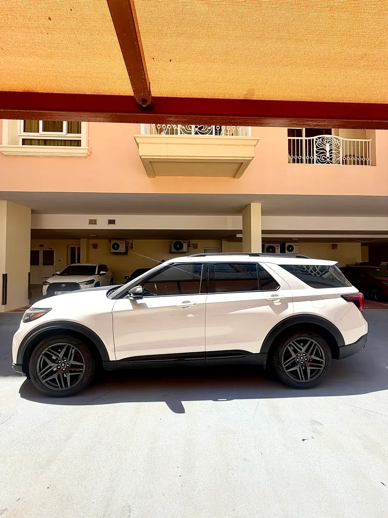 FORD Explorer ST 2025 - photo 6 - Import Émirats | International Cars