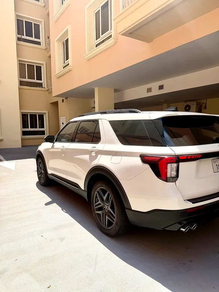 FORD Explorer ST 2025 - photo 9 - Import Émirats | International Cars