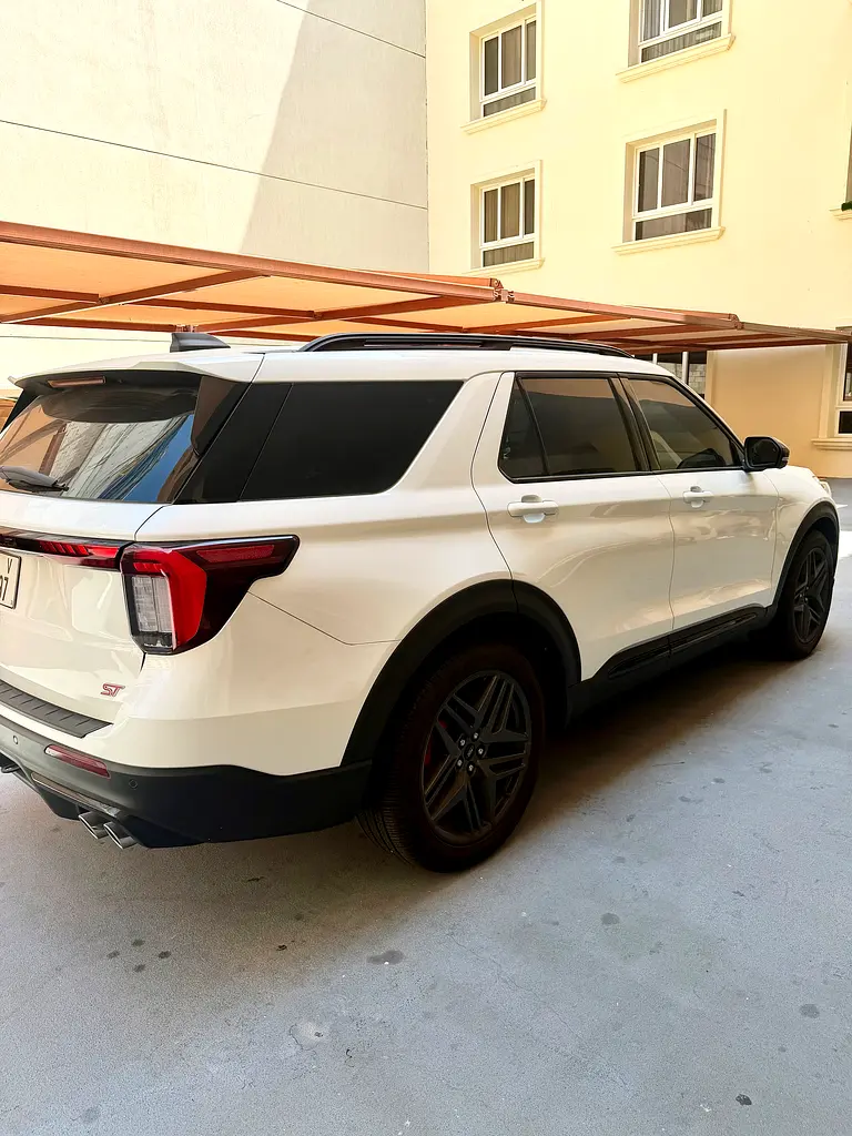 FORD Explorer ST 2025 - photo 10 - Import Émirats | International Cars