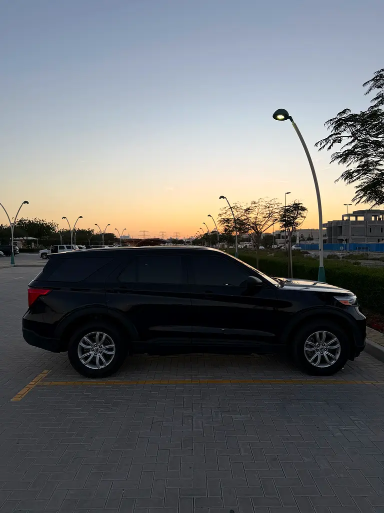 FORD Explorer Base 2023 - photo 3 - Import Émirats | International Cars