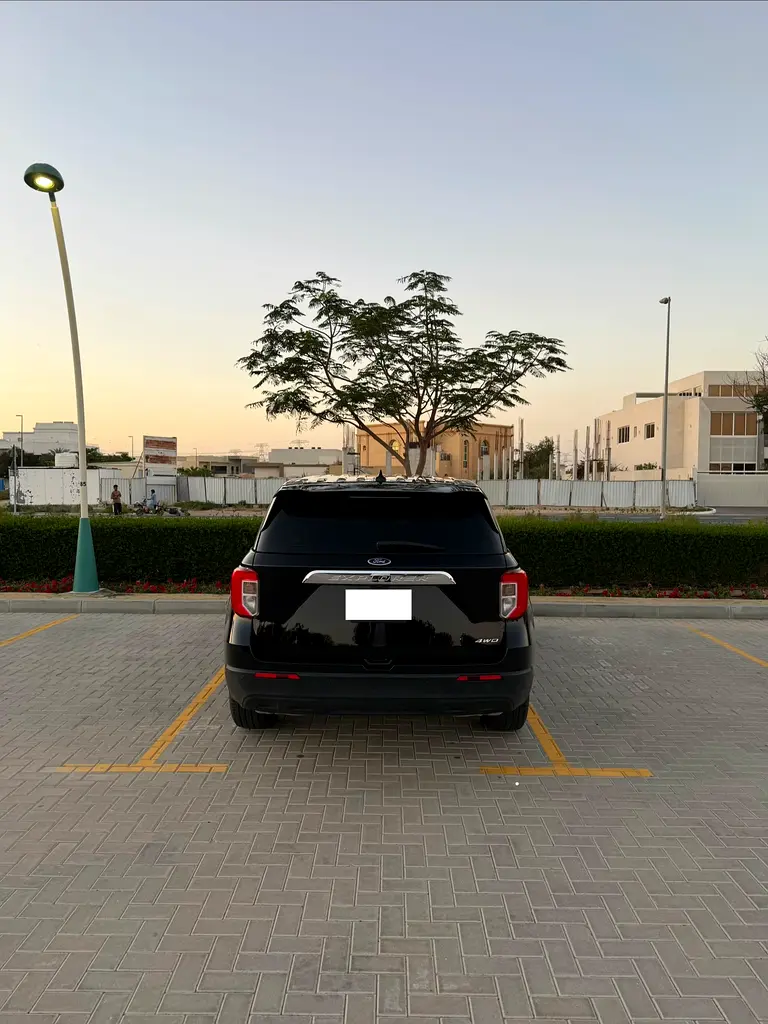 FORD Explorer Base 2023 - photo 6 - Import Émirats | International Cars