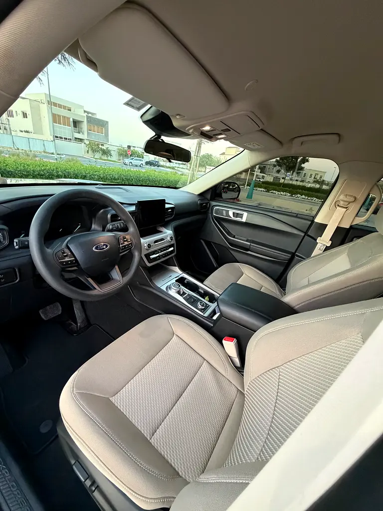 FORD Explorer Base 2023 - photo 8 - Import Émirats | International Cars