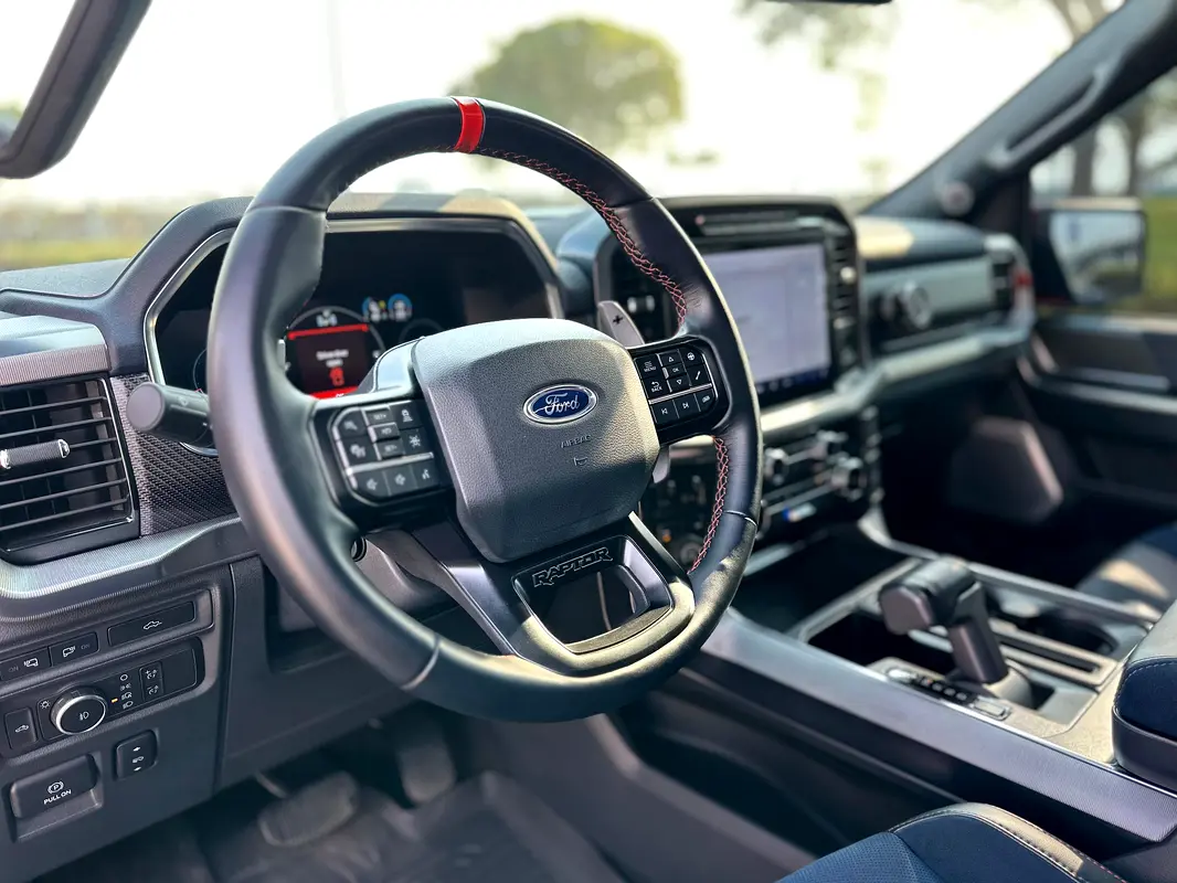 FORD F-Series Pickup Raptor 2022 - photo 3 - Import Émirats | International Cars