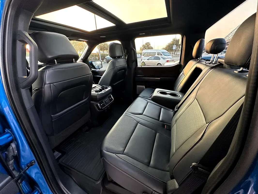 FORD F-Series Pickup Lariat 2021 - photo 8 - Import Émirats | International Cars
