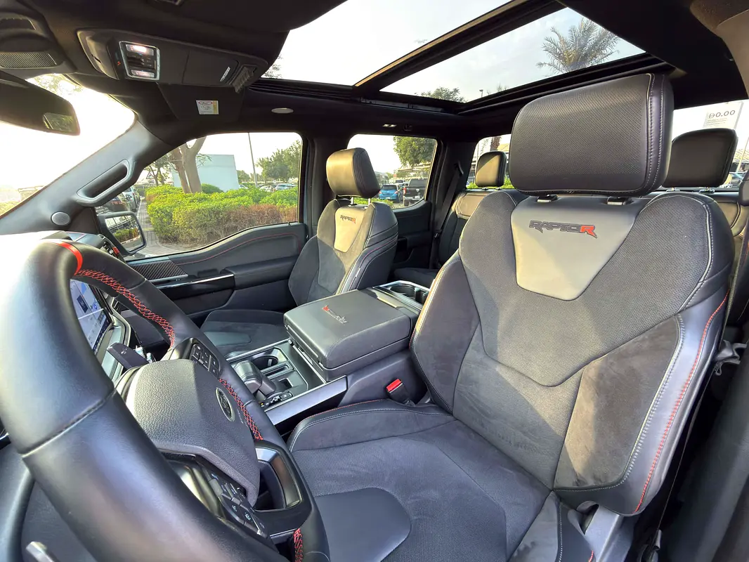 FORD F-Series Pickup 2023 - photo 10 - Import Émirats | International Cars