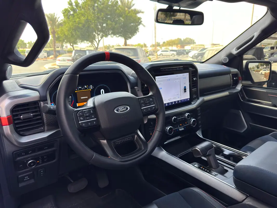 FORD F-Series Pickup Raptor 2023 - photo 8 - Import Émirats | International Cars