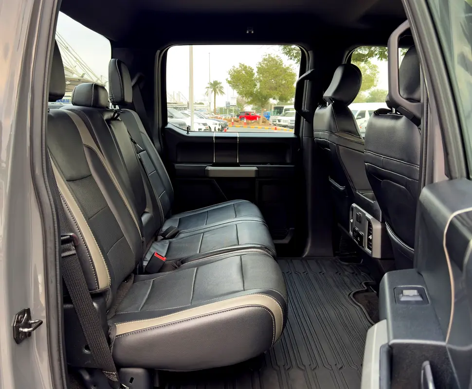 FORD F-Series Pickup Raptor 2018 - photo 11 - Import Émirats | International Cars