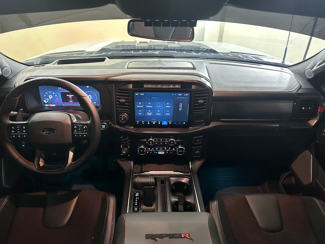 FORD F-Series Pickup Raptor 2024 - photo 11 - Import Émirats | International Cars