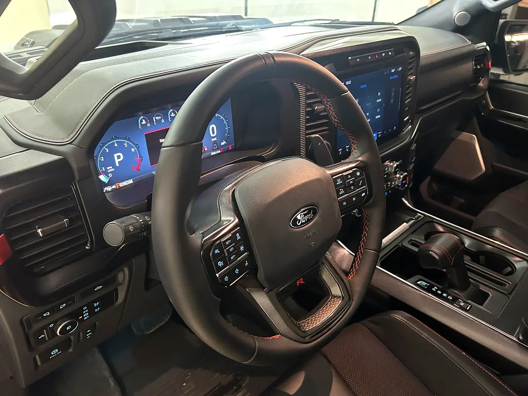 FORD F-Series Pickup Raptor 2024 - photo 12 - Import Émirats | International Cars