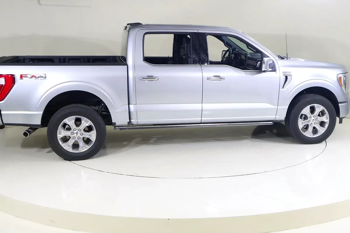FORD F-Series Pickup Platinum 2023 - photo 4 - Import Émirats | International Cars