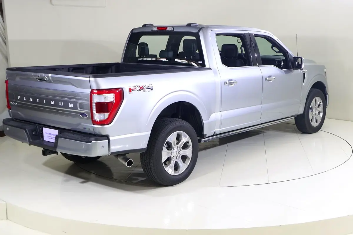 FORD F-Series Pickup Platinum 2023 - photo 8 - Import Émirats | International Cars