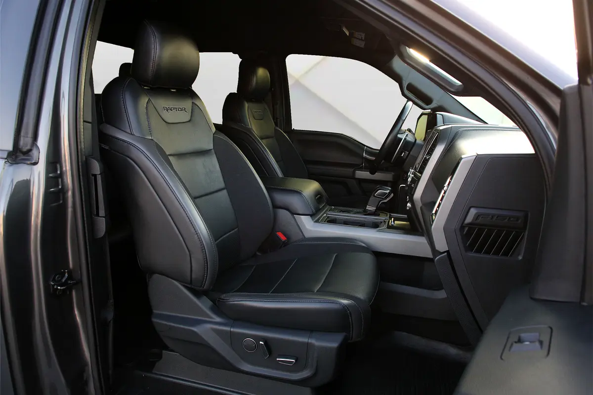 FORD F-Series Pickup Raptor 2020 - photo 10 - Import Émirats | International Cars