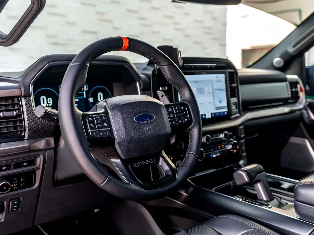 FORD F-Series Pickup Raptor 2023 - photo 12 - Import Émirats | International Cars