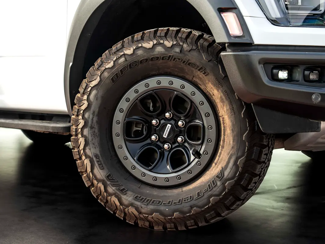 FORD F-Series Pickup Raptor 2023 - photo 7 - Import Émirats | International Cars