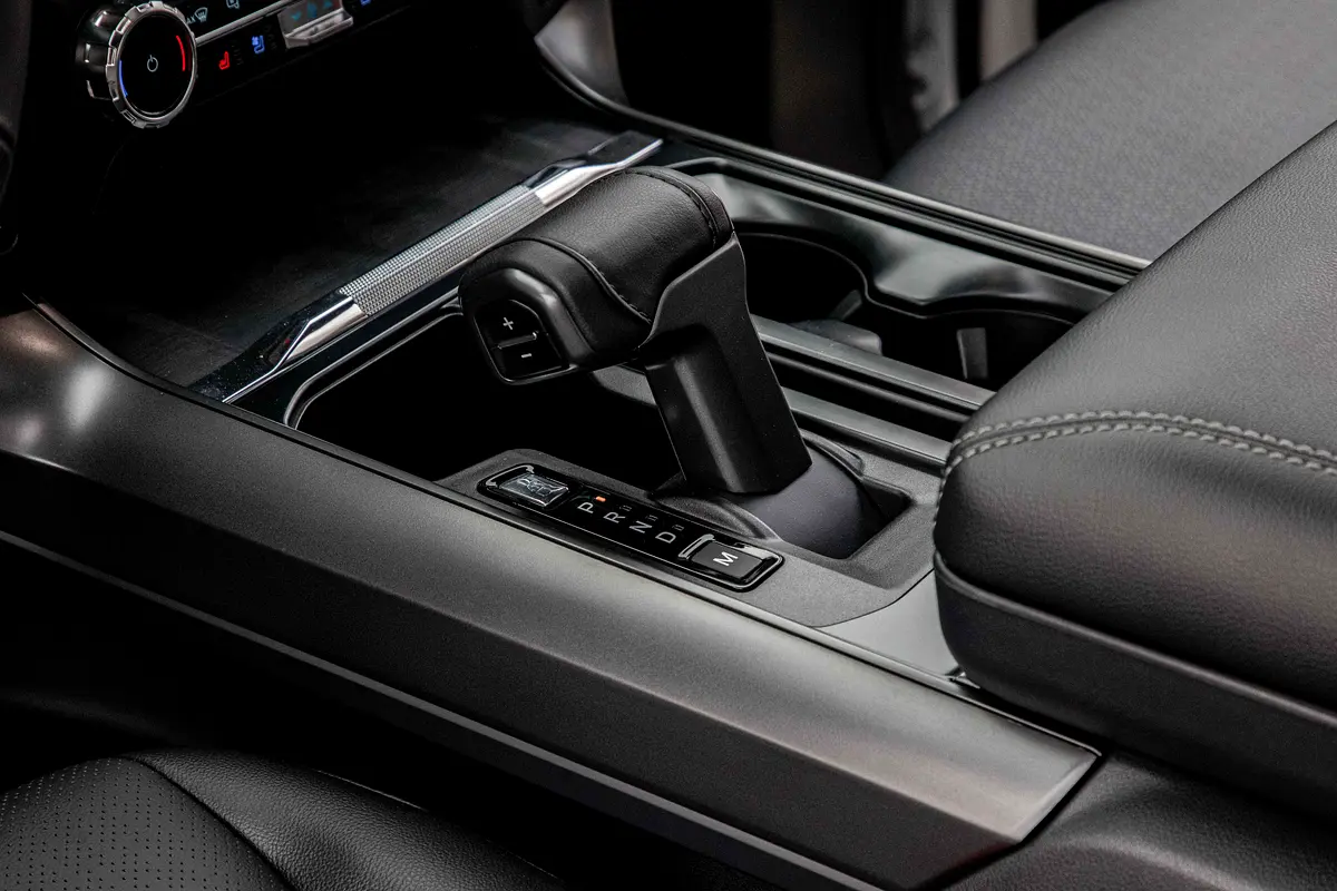 FORD F-Series Pickup Lariat 2024 - photo 10 - Import Émirats | International Cars