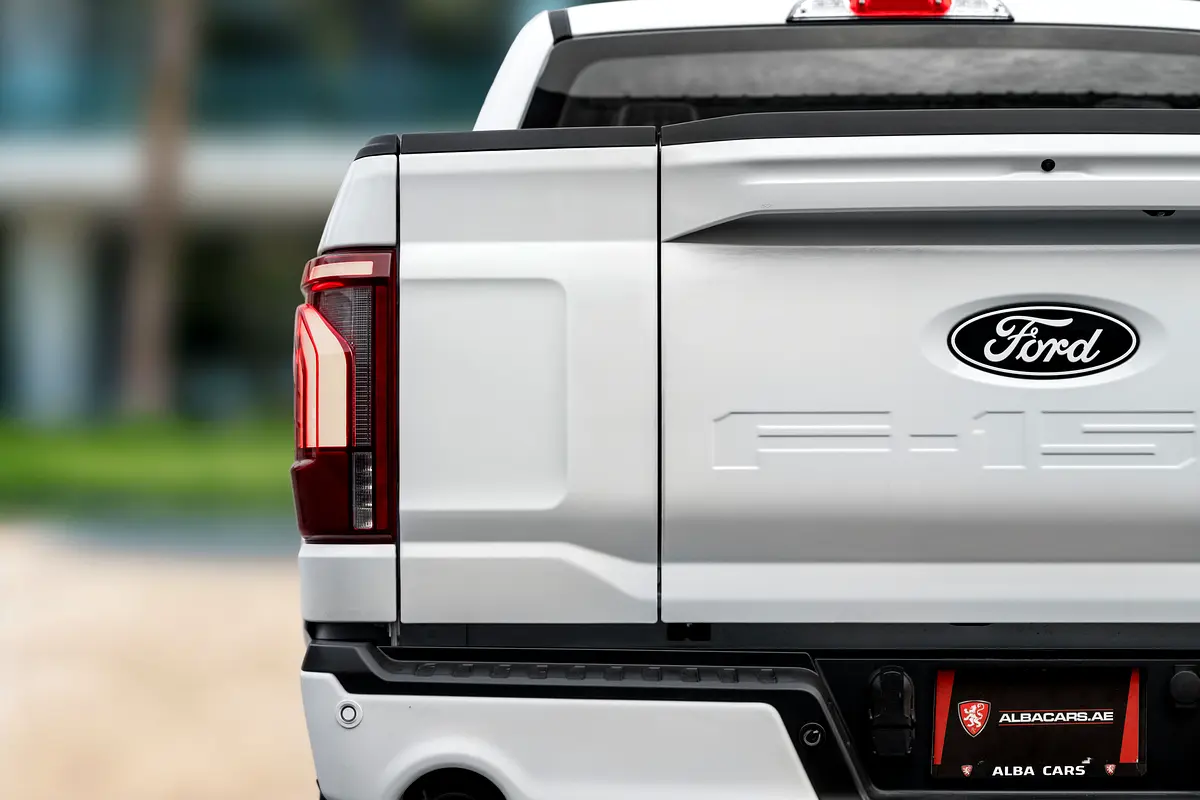 FORD F-Series Pickup Lariat 2024 - photo 6 - Import Émirats | International Cars