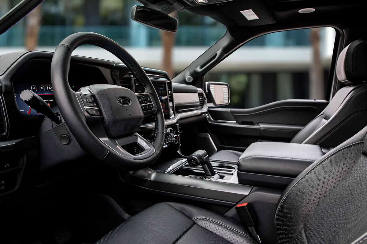 FORD F-Series Pickup Lariat 2024 - photo 9 - Import Émirats | International Cars