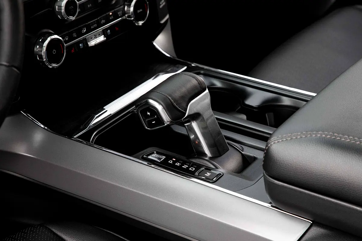 FORD F-Series Pickup Lariat 2024 - photo 10 - Import Émirats | International Cars