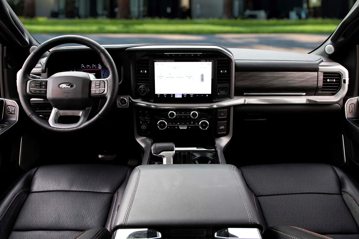 FORD F-Series Pickup Lariat 2024 - photo 8 - Import Émirats | International Cars