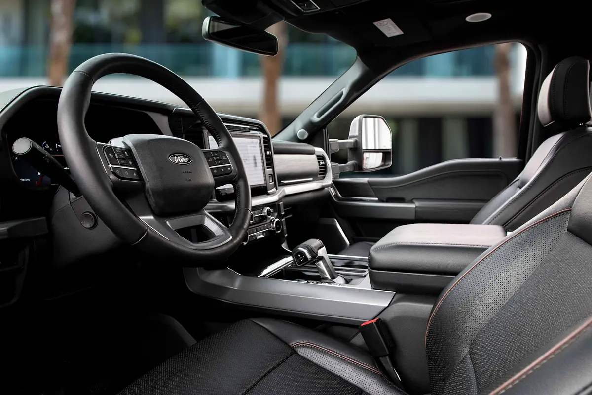 FORD F-Series Pickup Lariat 2024 - photo 9 - Import Émirats | International Cars