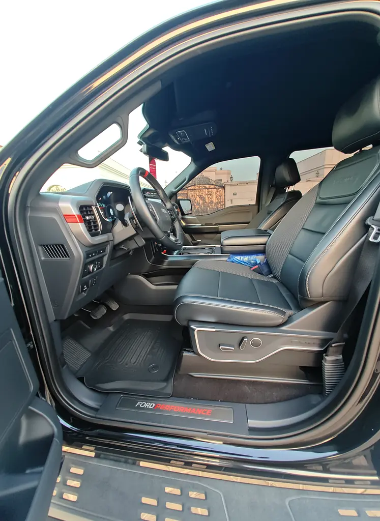 FORD F-Series Pickup Raptor 2022 - photo 8 - Import Émirats | International Cars