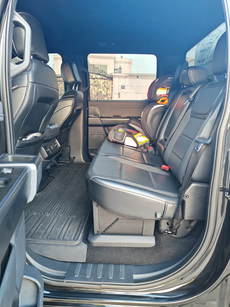 FORD F-Series Pickup Raptor 2022 - photo 9 - Import Émirats | International Cars