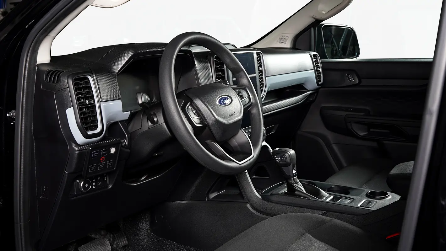 FORD Ranger XL 2023 - photo 10 - Import Émirats | International Cars