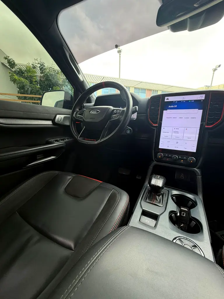 FORD Ranger Raptor 2023 - photo 8 - Import Émirats | International Cars