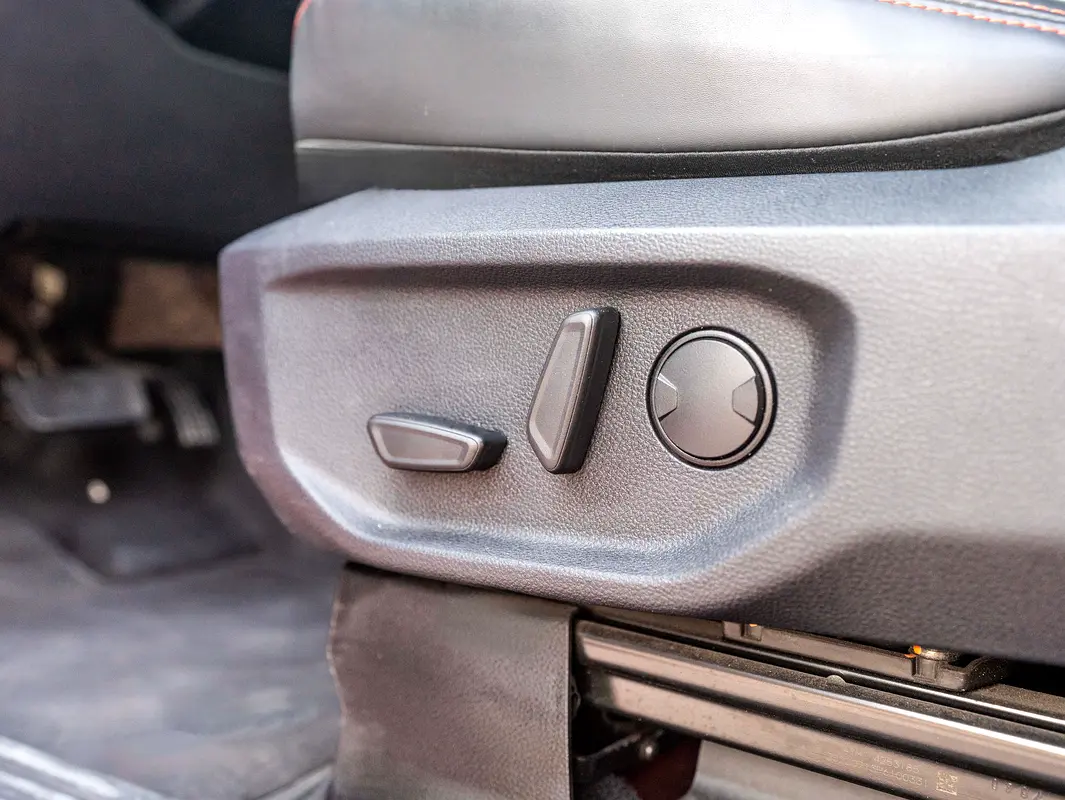 FORD Ranger Raptor 2024 - photo 11 - Import Émirats | International Cars