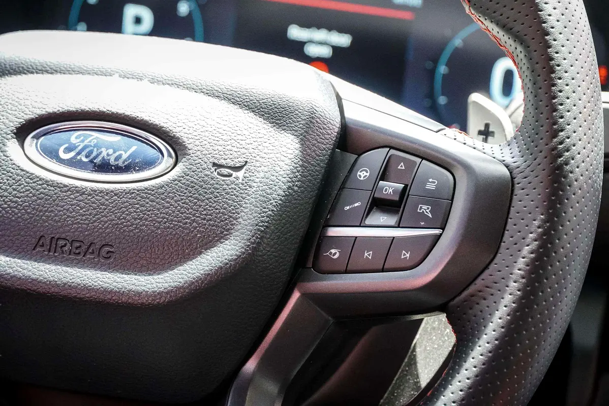 FORD Ranger Raptor 2024 - photo 12 - Import Émirats | International Cars