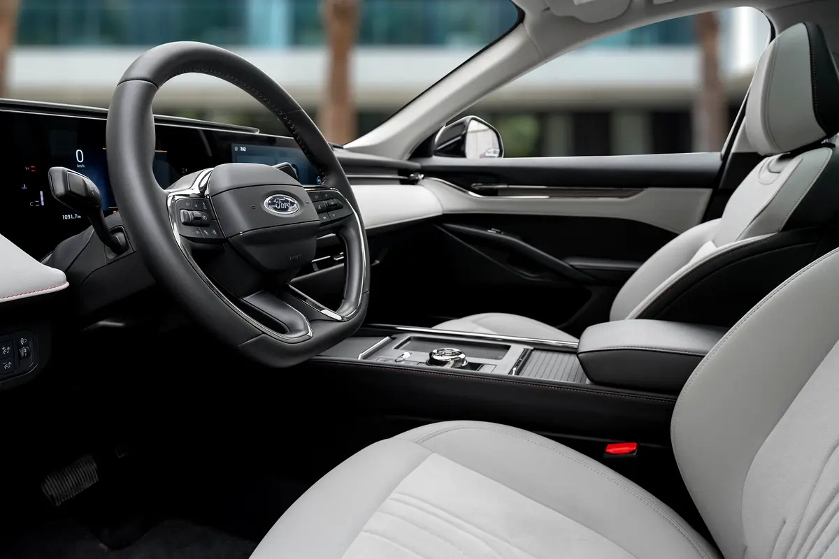 FORD Taurus Titanium 2025 - photo 9 - Import Émirats | International Cars