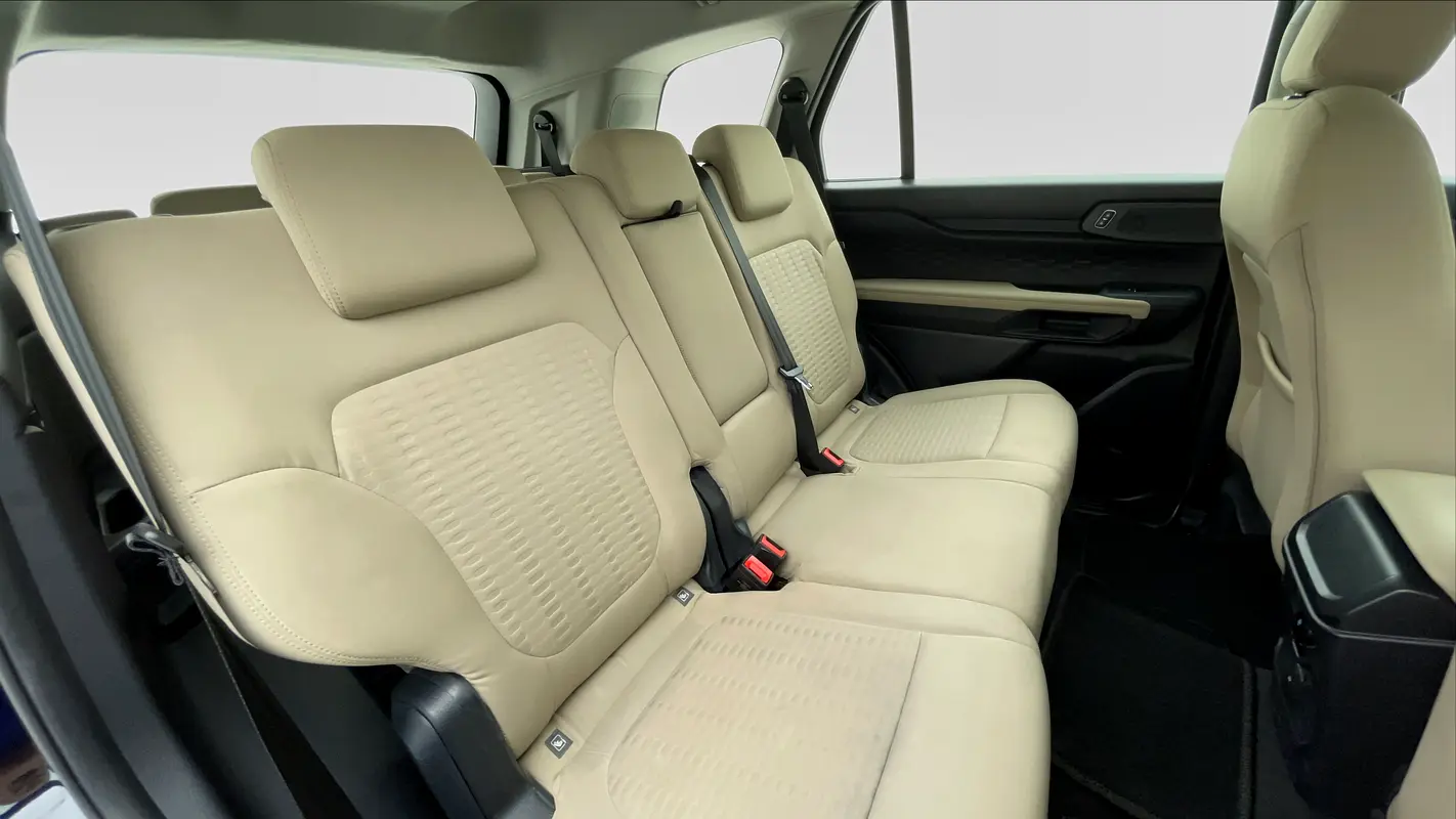 FORD Everest XLS 2024 - photo 10 - Import Émirats | International Cars