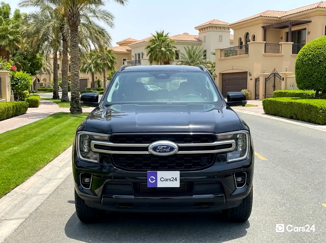 FORD Everest XLS 2024 - photo 2 - Import Émirats | International Cars