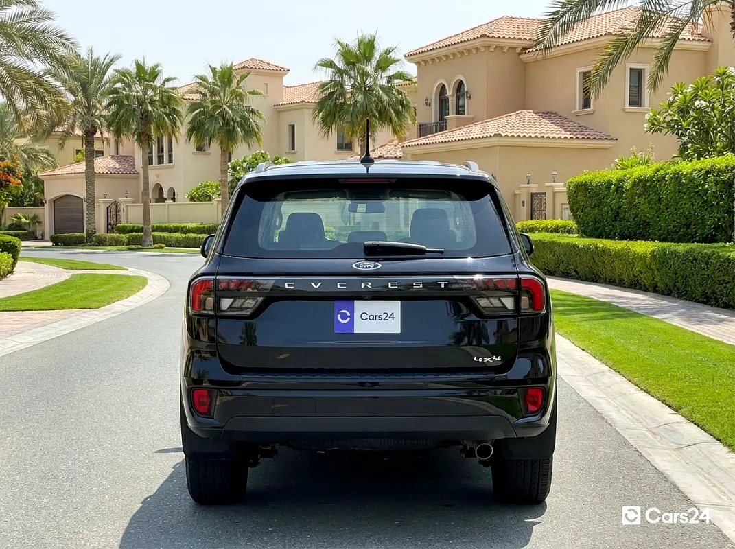 FORD Everest XLS 2024 - photo 4 - Import Émirats | International Cars