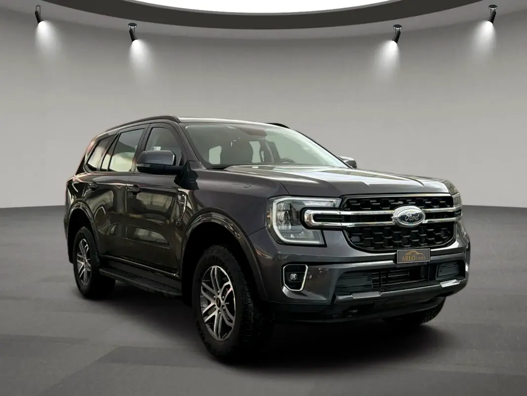 FORD Everest XLT 2024 - photo 3 - Import Émirats | International Cars
