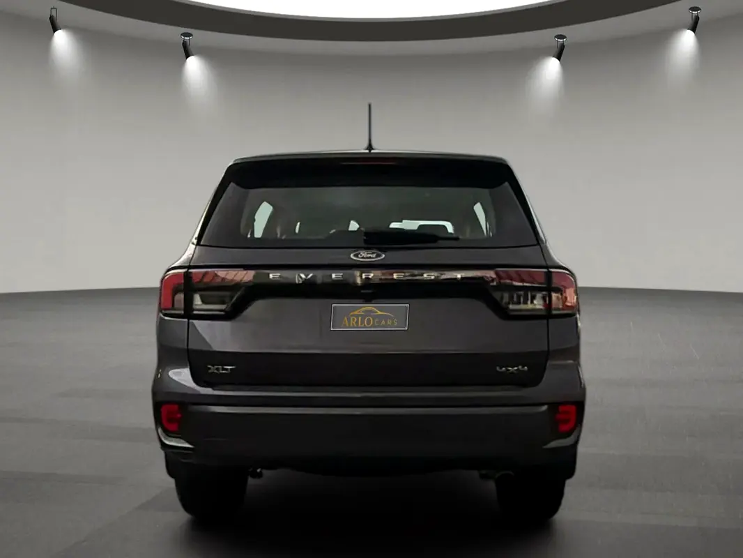 FORD Everest XLT 2024 - photo 6 - Import Émirats | International Cars