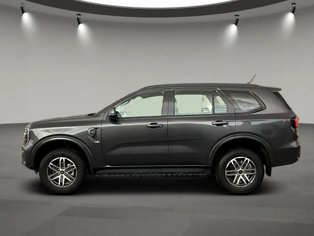 FORD Everest XLT 2024 - photo 8 - Import Émirats | International Cars