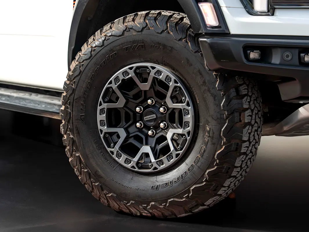 FORD F-Series Raptor R 2024 - photo 5 - Import Émirats | International Cars