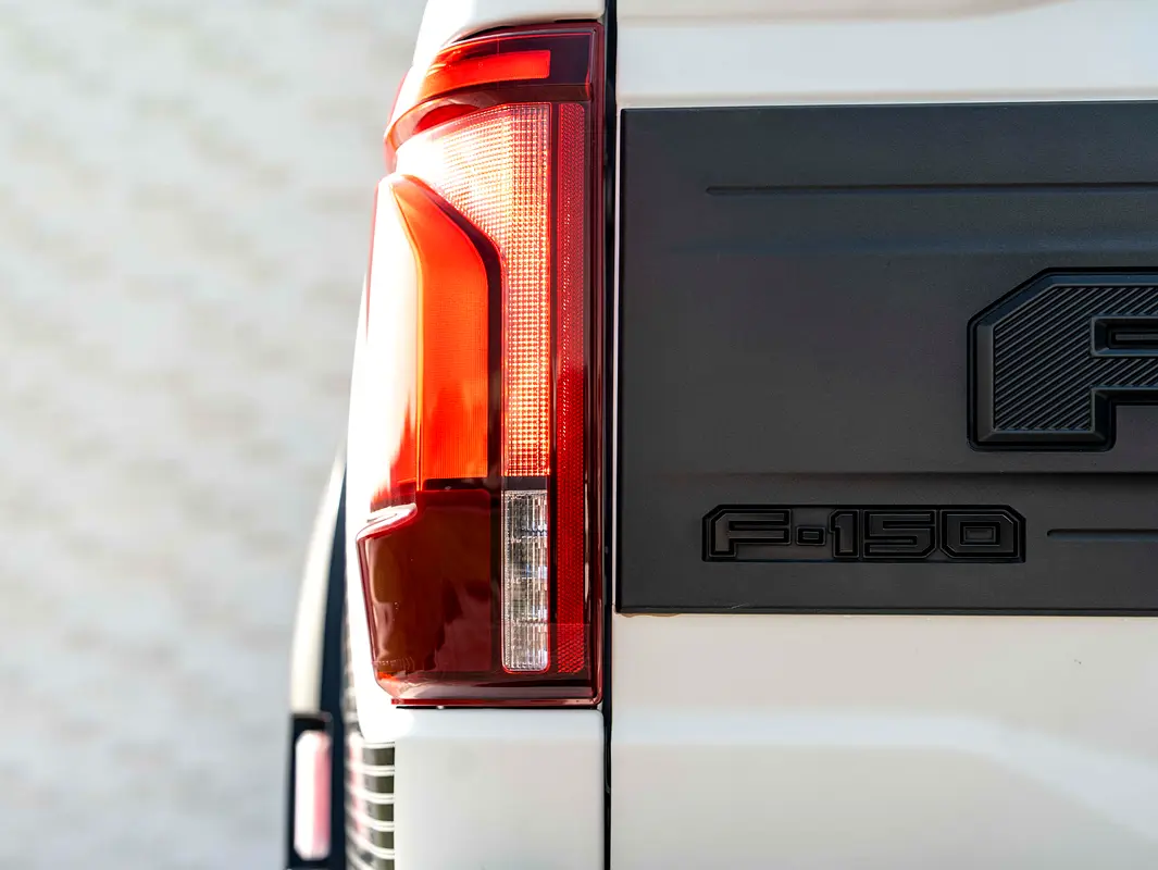 FORD F-Series Raptor R 2024 - photo 8 - Import Émirats | International Cars